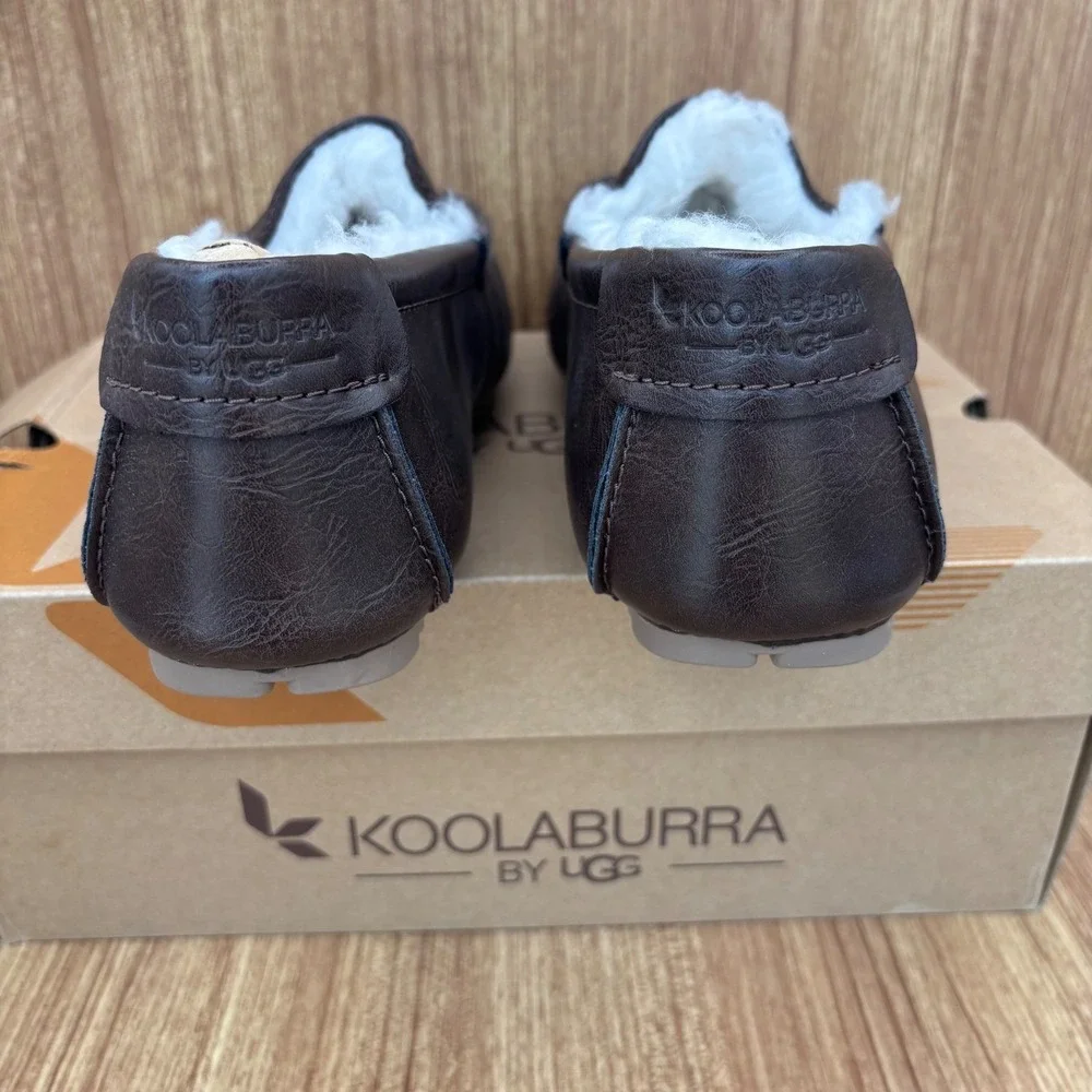 Koolaburra by UGG Tipton Smooth Moccasin Men Size 10 Brown Faux Fur Slippers NEW
